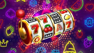 Teen Patti dealer with three-card hand visible and payout ratio display